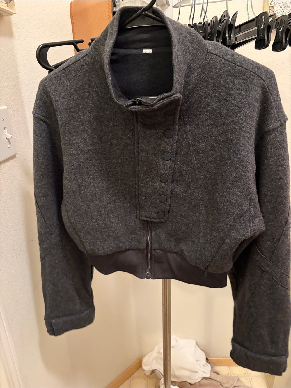 Alo Yoga Strut Jacket